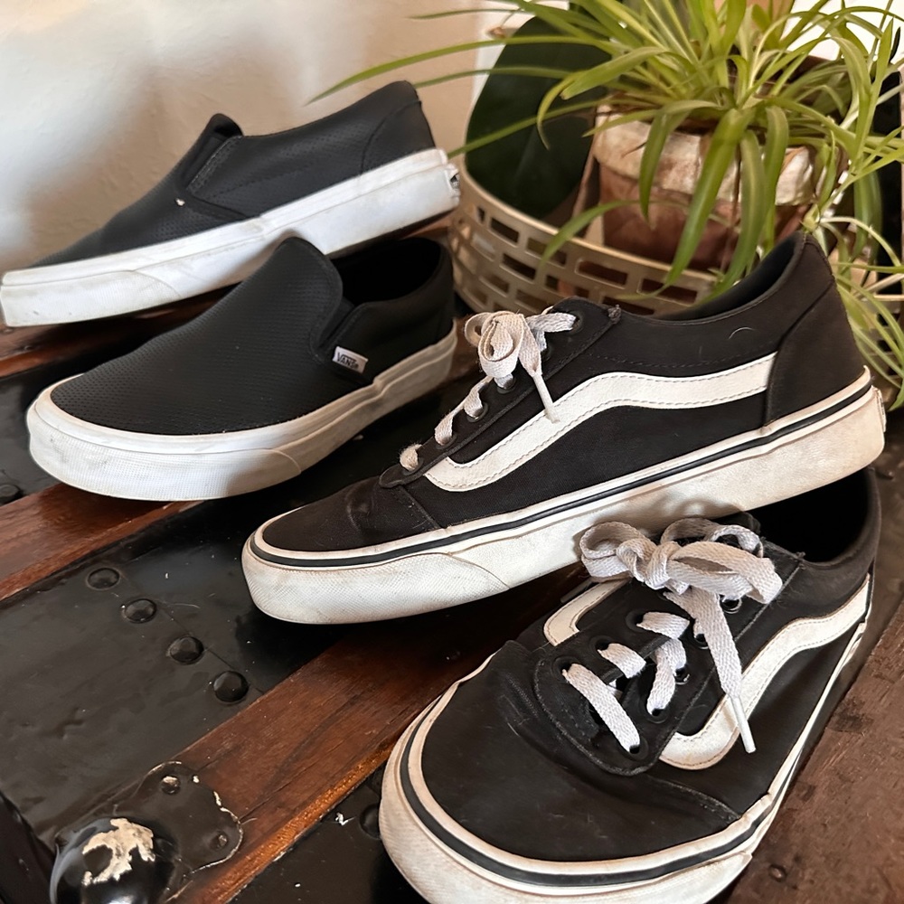 VANS Shoe Bundle- Black and White